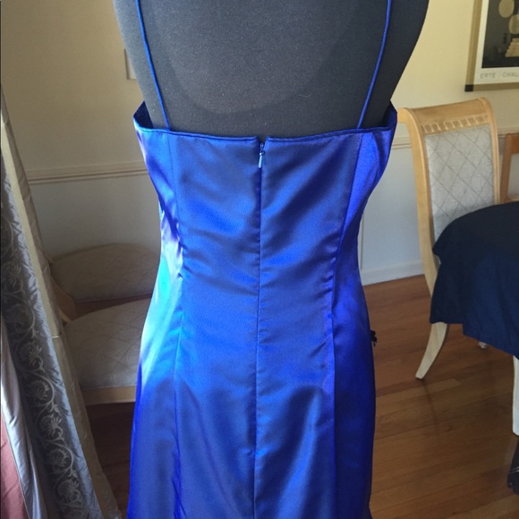 Formal gown - Picture 4 of 8